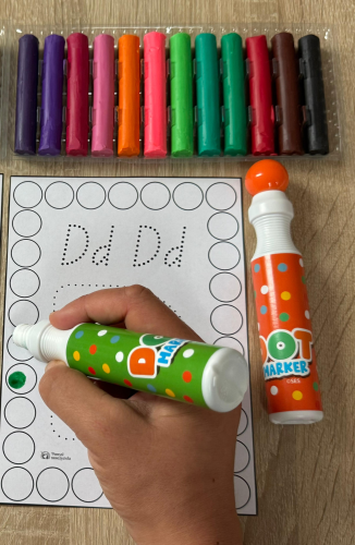  ALFABET KROPECZKI ZABAWA Z PLASTELINĄ LUB FARBĄ- 24 OBRAZKI